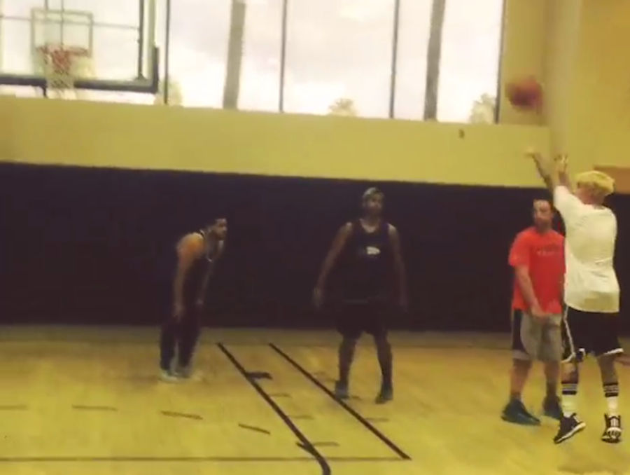 Justin Bieber Submits Yet Another Shamefully Staged Basketball Highlight