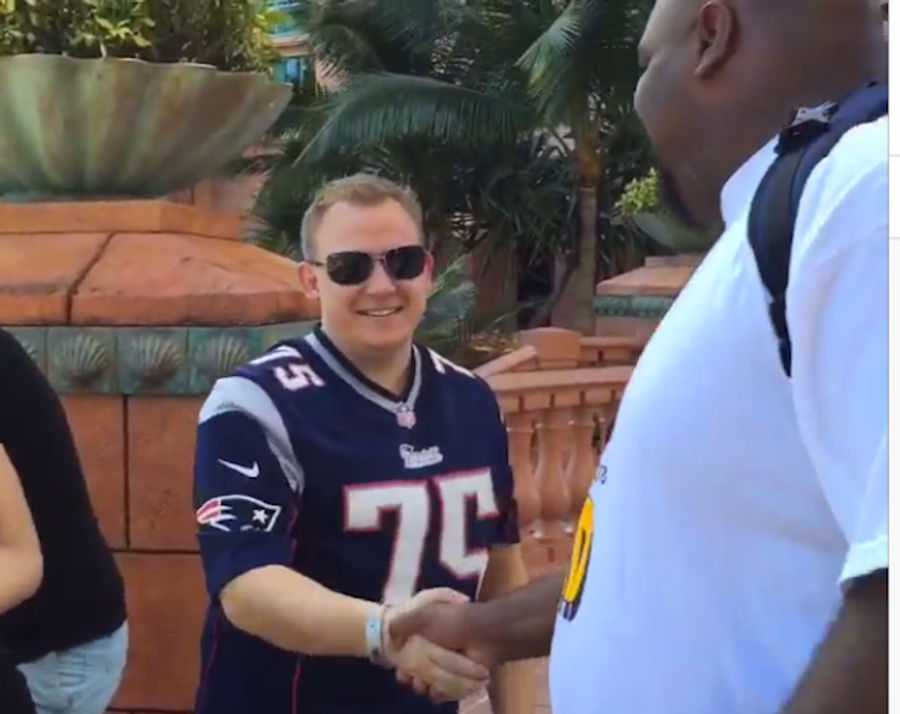 Man In Vince Wilfork Jersey Meets Vince Wilfork, Doesn't Recognize Him