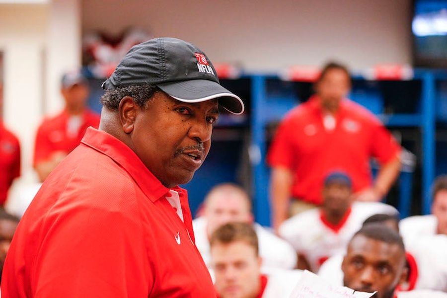 Former NFL Coach Dennis Green Dies At 67