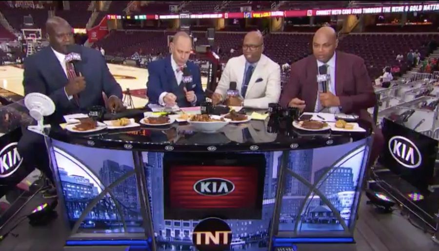 Shaq And Charles Barkley Bicker On Live TV, Call Each Other Bums And Fat Asses