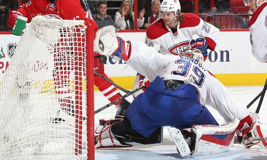 Mike Condon Somehow Saved This Shot Without Seeing It