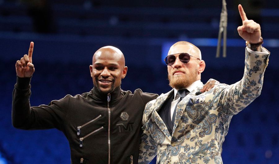Report: Floyd Mayweather Jr. Tried To Bet $400,000 In Cash On Himself