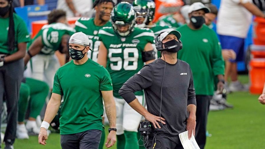 The Jets are Jets-ing their No. 1 pick chances away