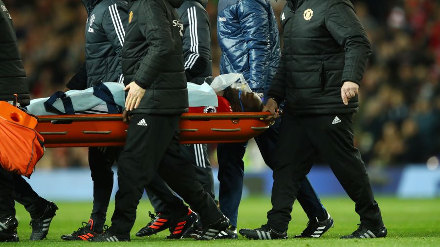 Romelu Lukaku Stretchered Off After Brutal Head-To-Head Collision
