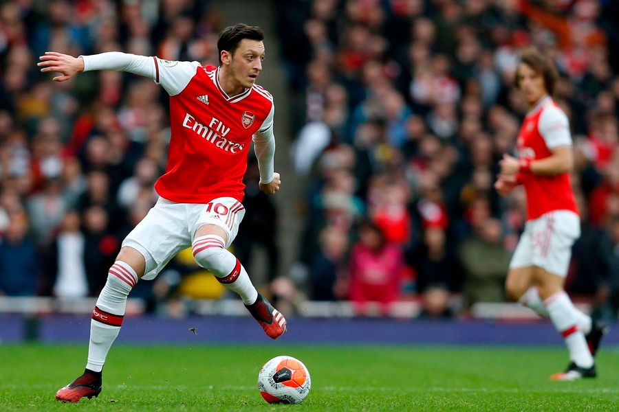Mesut Ozil and the death of the #10