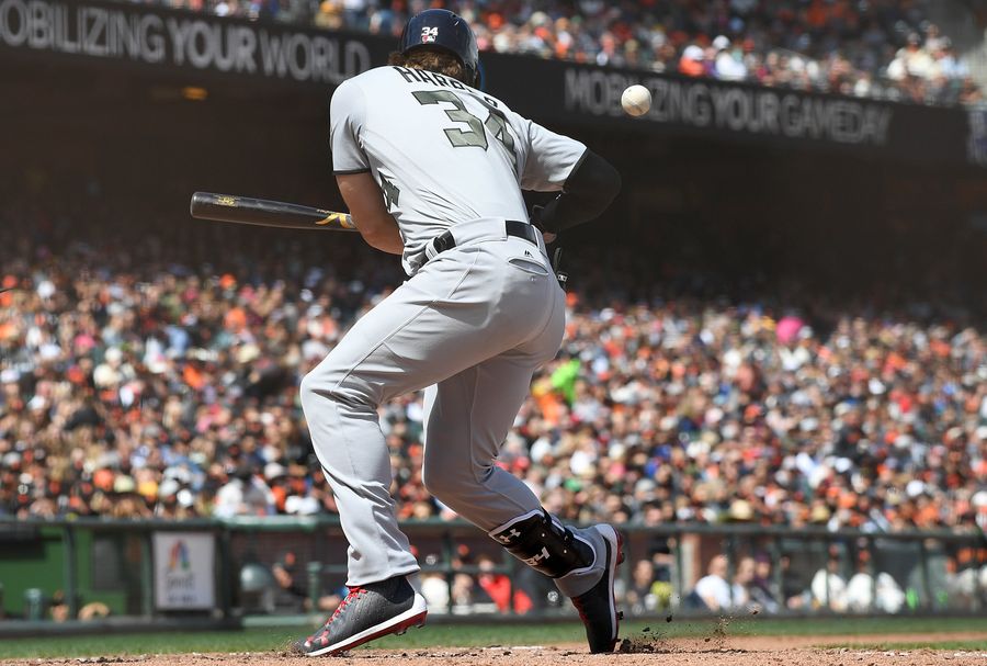 Let Us Look At Photos Of The Giants And Nationals Punching Each Other