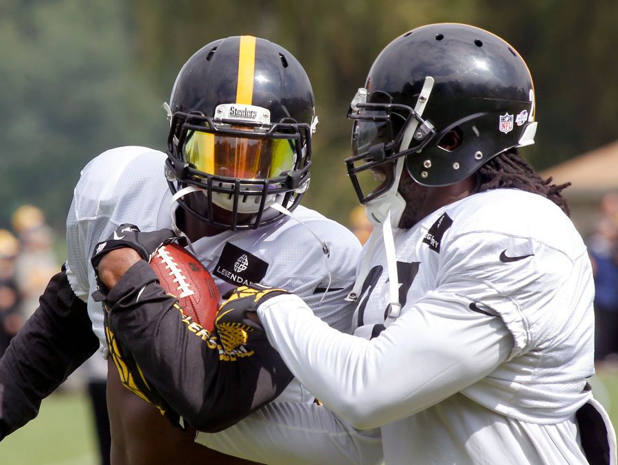 Le’Veon Bell and LeGarrette Blount Arrested; Pot Charges Expected