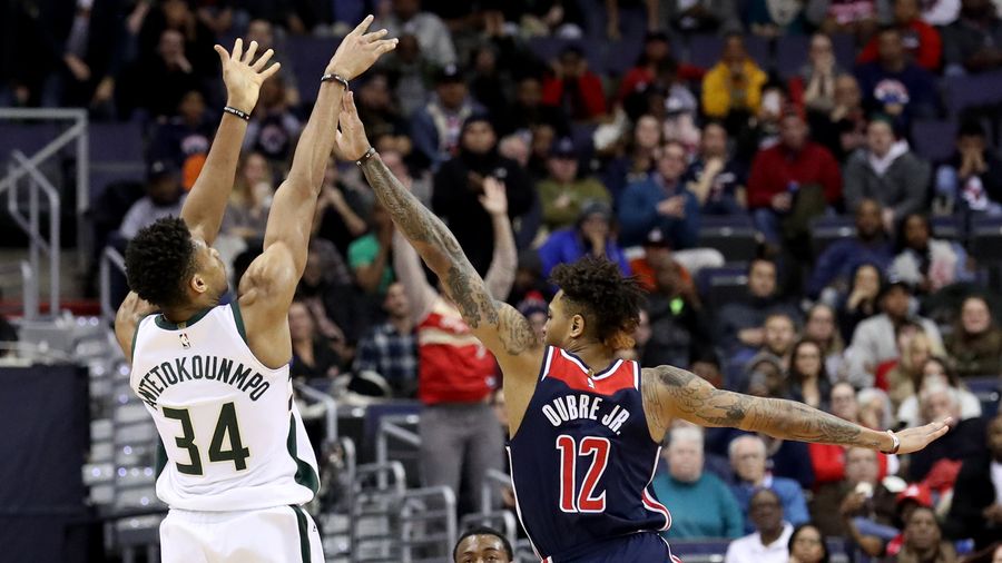 It Is Disgusting And Unfair That Giannis Is Making Clutch Jumpers Now