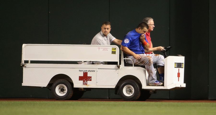 Kyle Schwarber Carted Off The Field With Leg Injury After Crashing Into Dexter Fowler