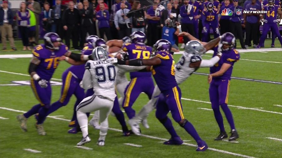 Officials Missed A Huge Blow To Sam Bradford's Head On Game-Deciding Play