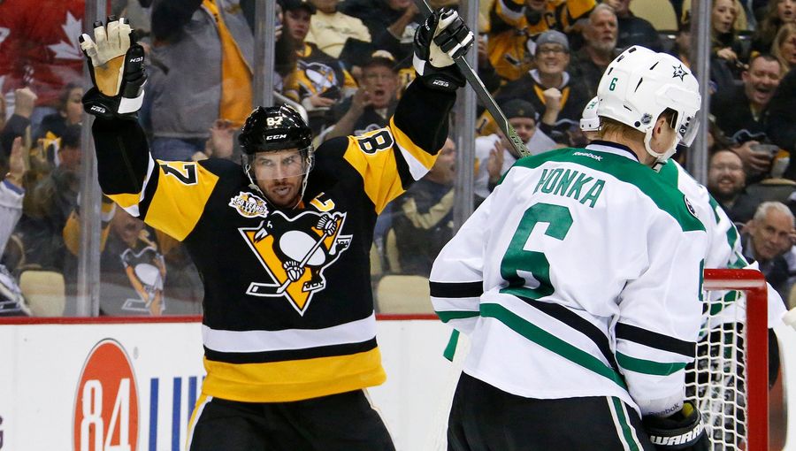 Sidney Crosby Turned Antti Niemi Into A Backboard