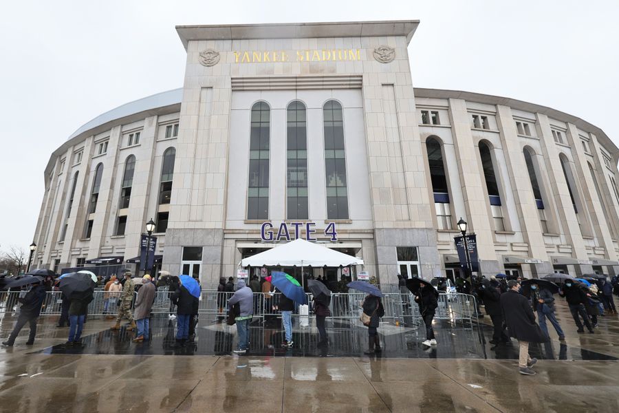 Citi Field opens for 'mass' vaccinations, but with far fewer doses than Yankee Stadium, because NYC