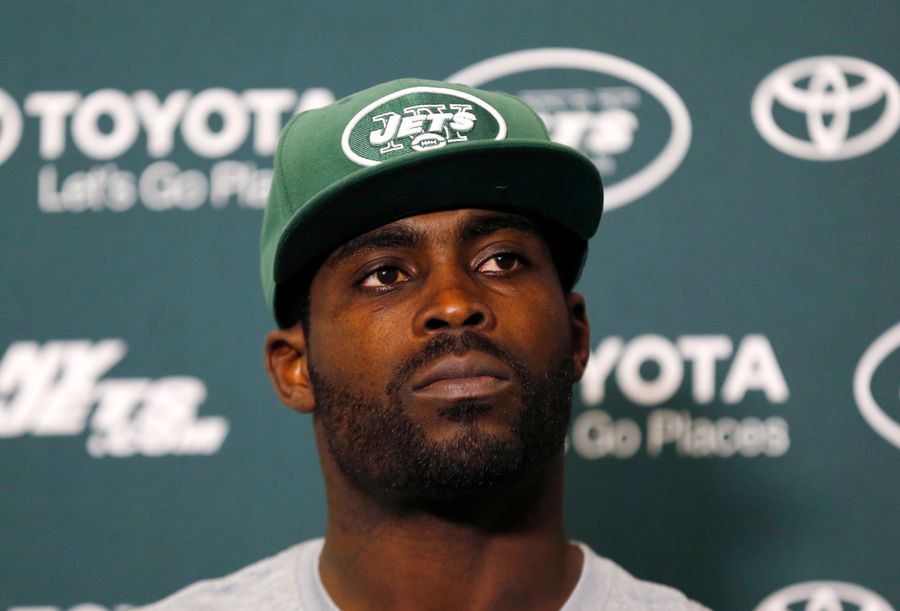 Michael Vick Is Learning To Live Boat-Free