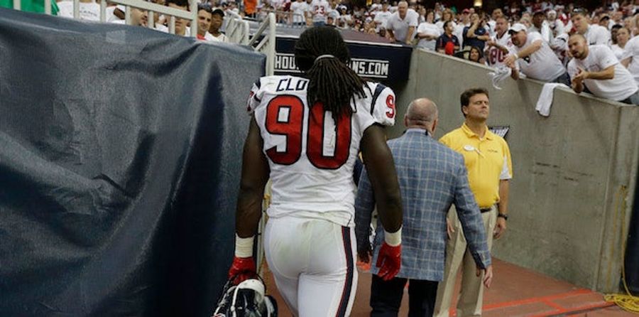 Jadeveon Clowney Blames Texans' Crappy Turf For Knee Injury