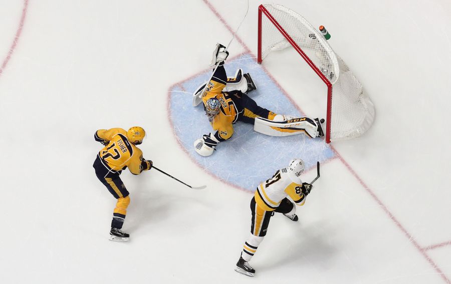 Sidney Crosby Can't Do This Himself, But He Damn Well Tried