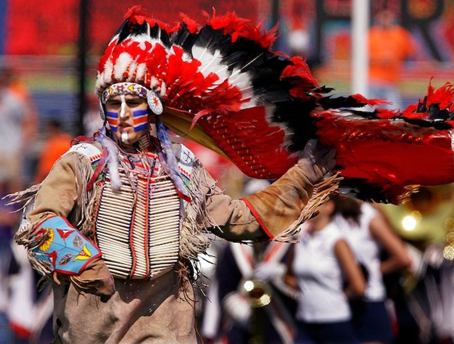 Illinois's Chief Illiniwek To Perform At High School Basketball Game