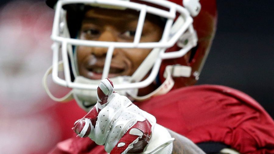 The MMQB Helps Joe Mixon Kick Off His Half-Assed Redemption Tour<em></em>