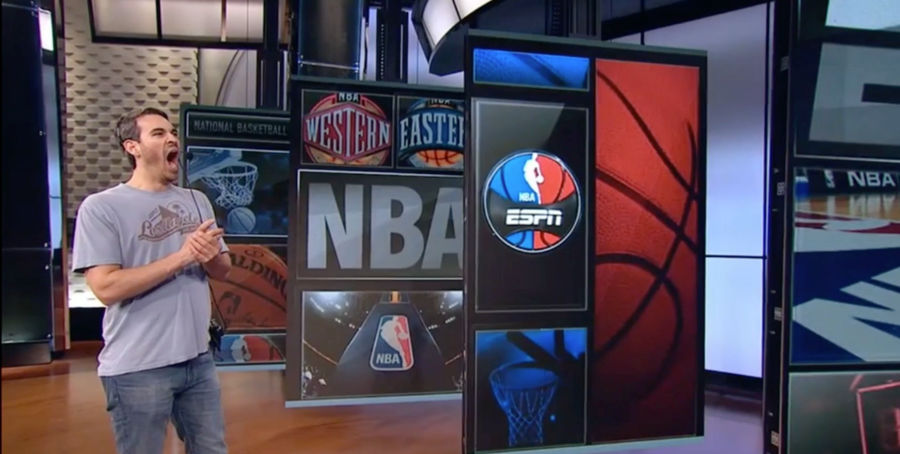 WatchESPN Shows 10 Minutes Of This Guy Standing Around In A Studio Instead Of Warriors—Clippers
