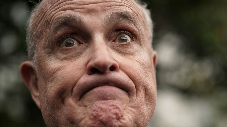 Rudy Giuliani loves Philadelphia Eagles hoops