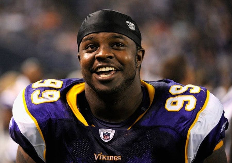 Two Former NFLers Sue Players' Union Over Concussions