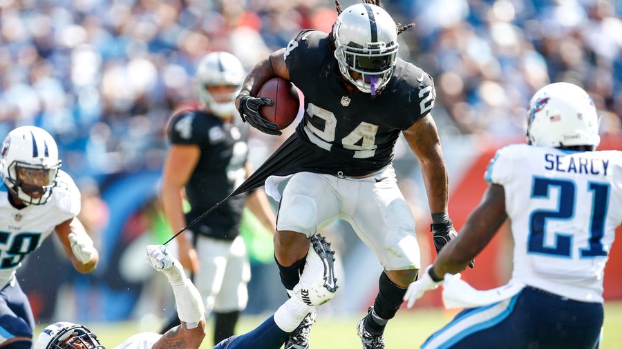 Marshawn Lynch Is Back And Already Trucking Big Linemen