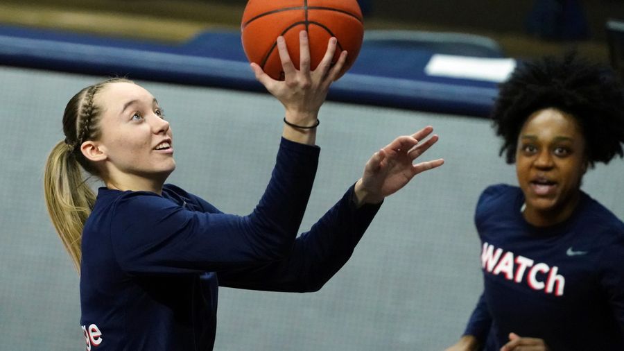Frosh phenom Paige Bueckers is living up to the hype at UConn, but no one is paying attention