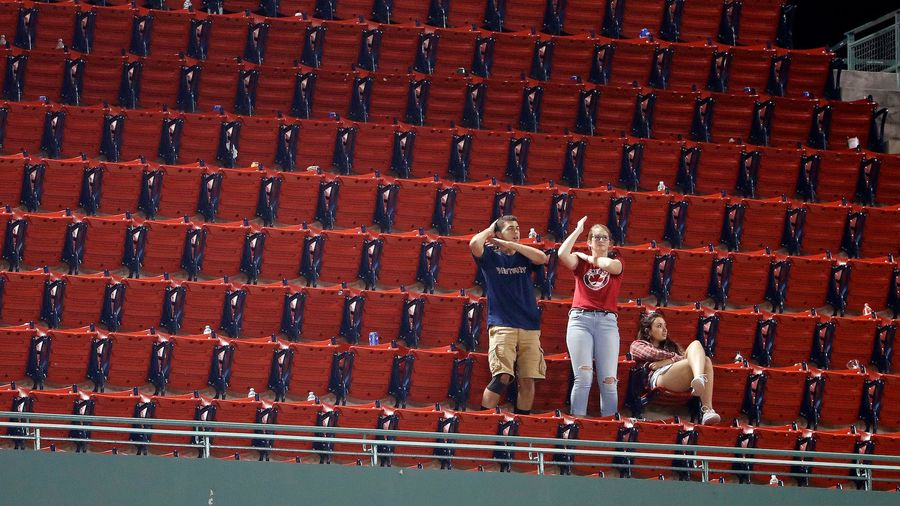Red Sox Outlast Blue Jays With Hanley Ramírez Walk-Off<em></em> In Brutal 19-Inning Slog