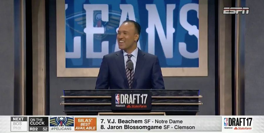 Wiseass At NBA Draft Shouts Out Picks Right Before They&#39;re Announced