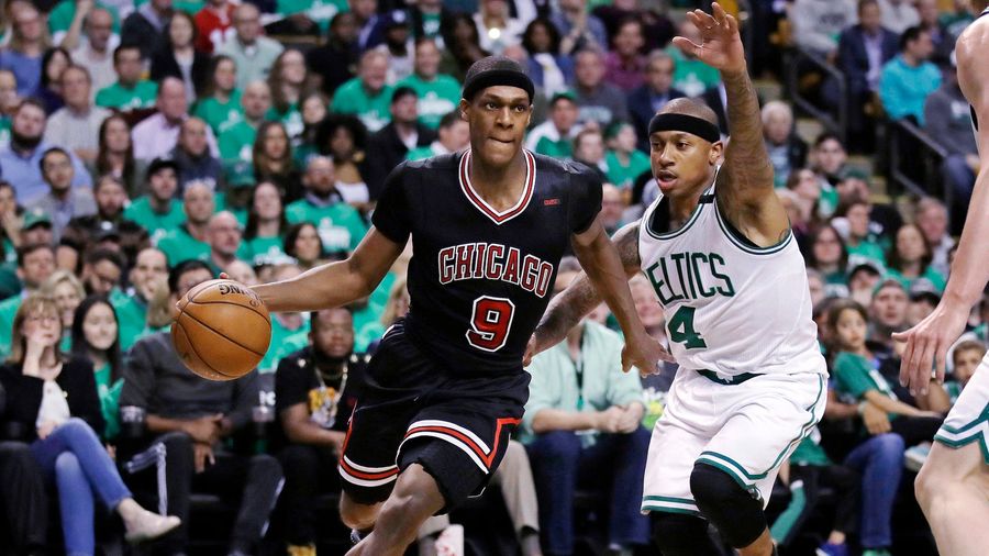 Rajon Rondo Out Indefinitely With Fractured Thumb