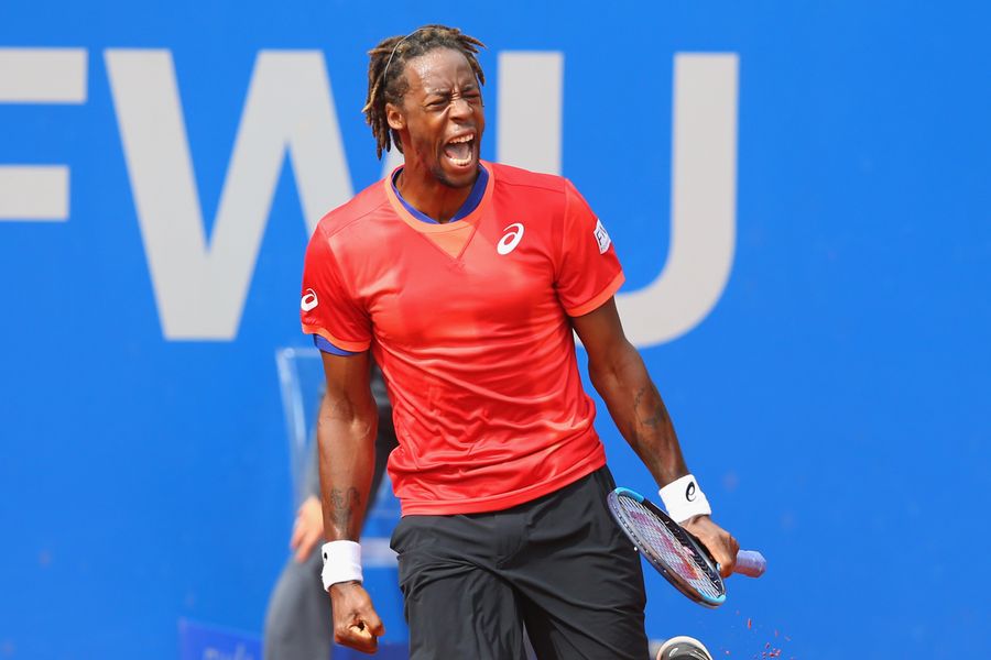 Gael Monfils Loses Rackets To Airline Mishap, Loses Match To Inferior Opponent<em></em>