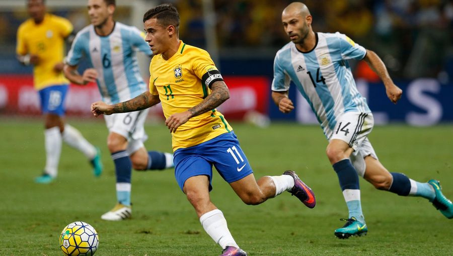 Coutinho Dunked On Argentina's Head