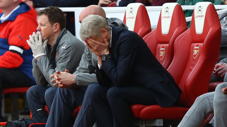 Here's Arsène Wenger Physically Embodying The Despair Of Arsenal's Season