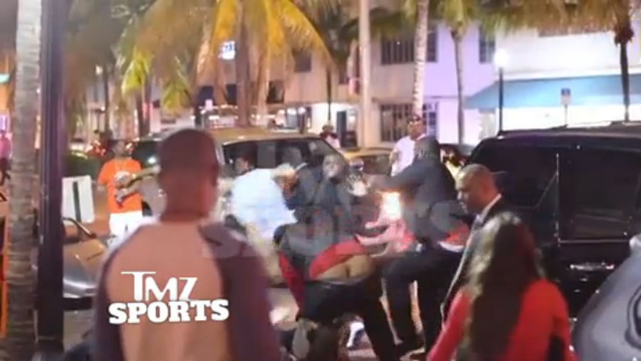 Here&#39;s Video Of Mike Evans Fighting With Nightclub Bouncers