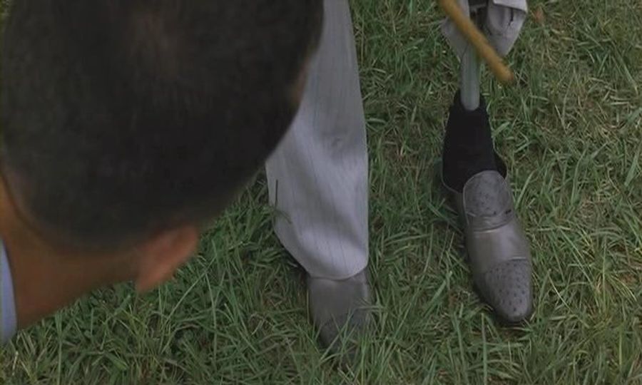 Kenyan Runner Gets Magic Legs