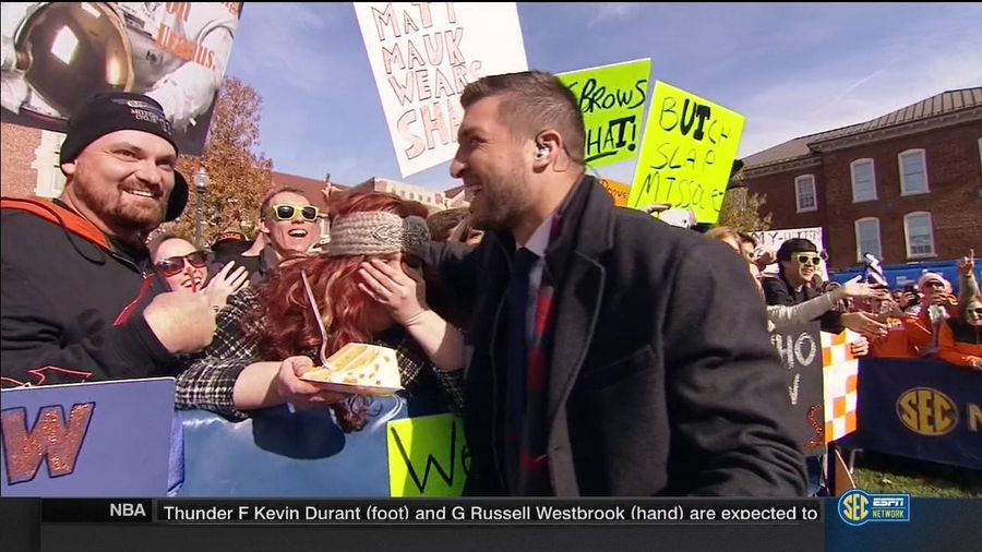 Woman Brought To Tears By Tim Tebow Cake