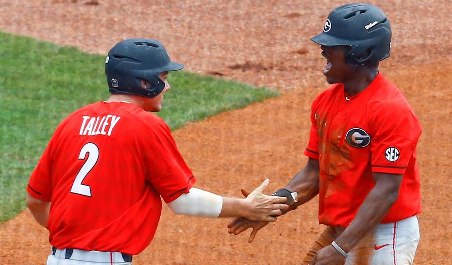 Ole Miss Pitcher Gifts Opponent Game-Tying Runs After Momentarily Forgetting How To Throw A Baseball