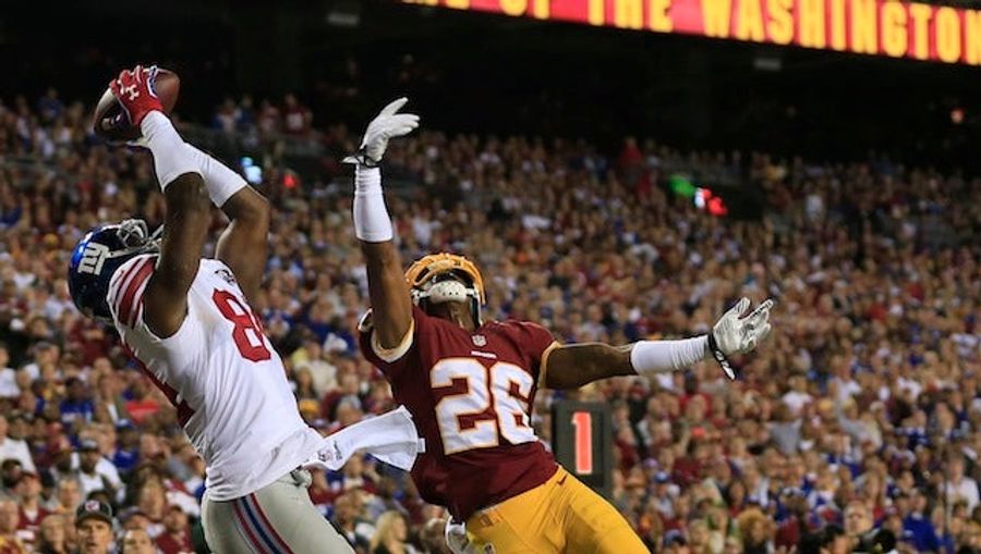 Larry Donnell Lost In Fantasy Football Because He Didn't Start Himself