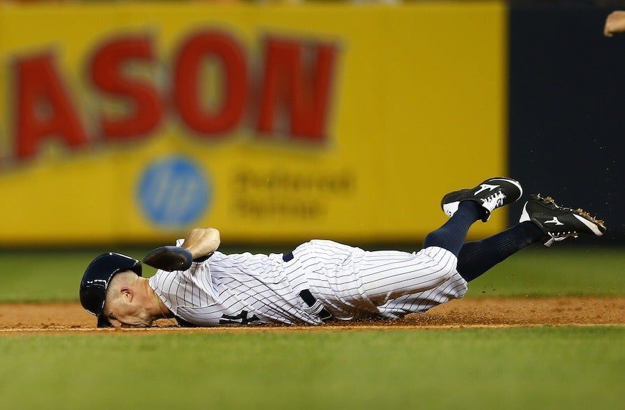 Here&#39;s A Beautiful Photo Of Brett Gardner Eating Dirt