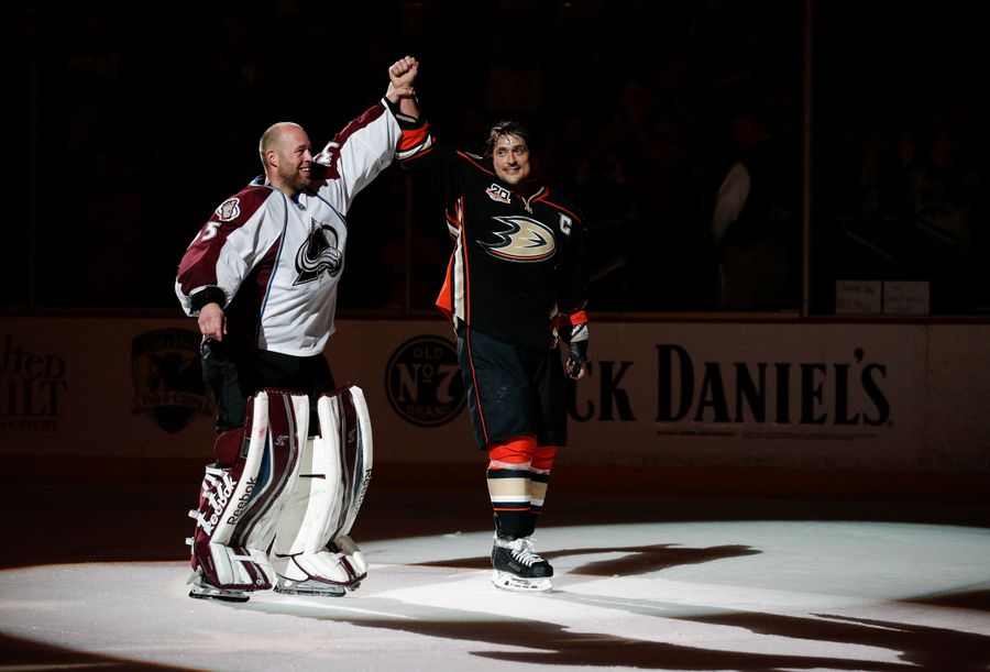 Teemu Selanne And Jean-Sebastien Giguere Say Goodbye With A Victory Lap