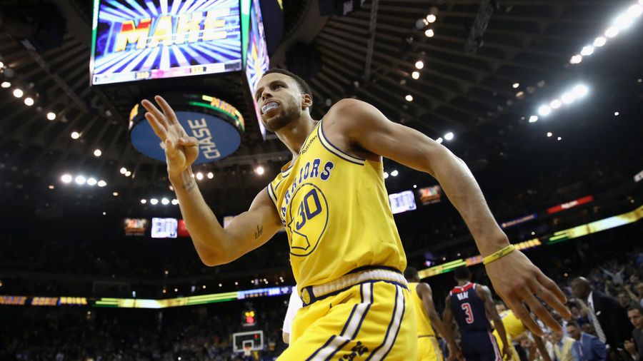 Public Service Announcement: Do Not Tug On Steph Curry&#39;s Brother&#39;s Shorts For Any Reason