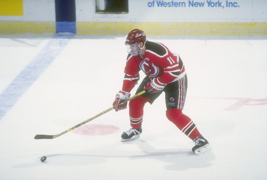The Time Brendan Shanahan Beat Up Some Obnoxious Yankees Fans