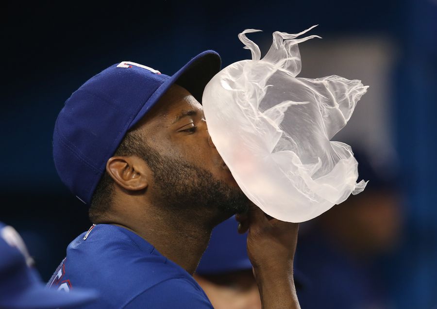 Hanser Alberto Has A Great Time With His Bubble Gum