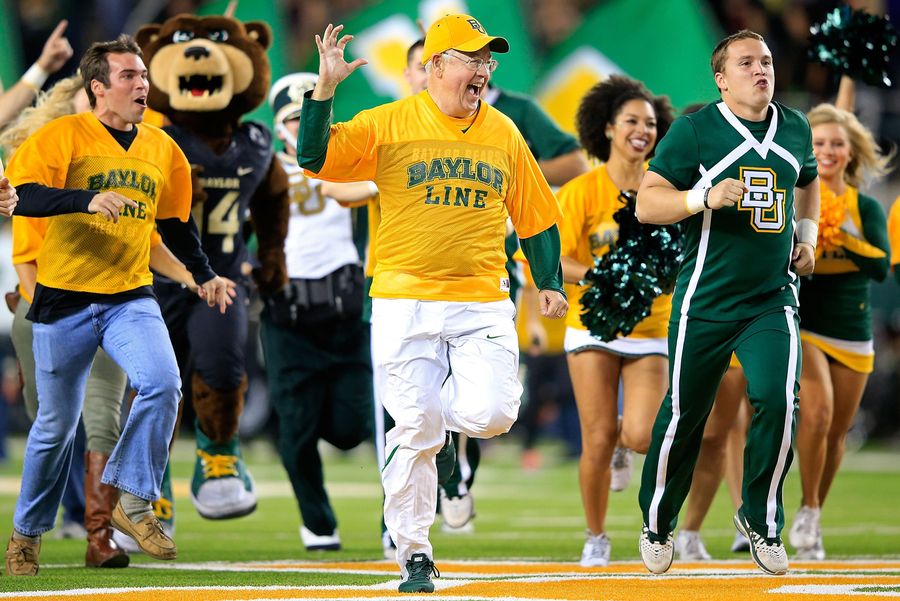 Ken Starr Faceplants When Confronted With Email Showing He Was Told About Rape At Baylor