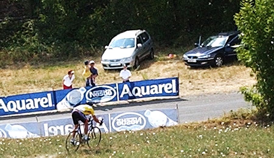 A Brief History Of Pro Cyclists Getting Lost And Making Wrong Turns In The Middle Of Races