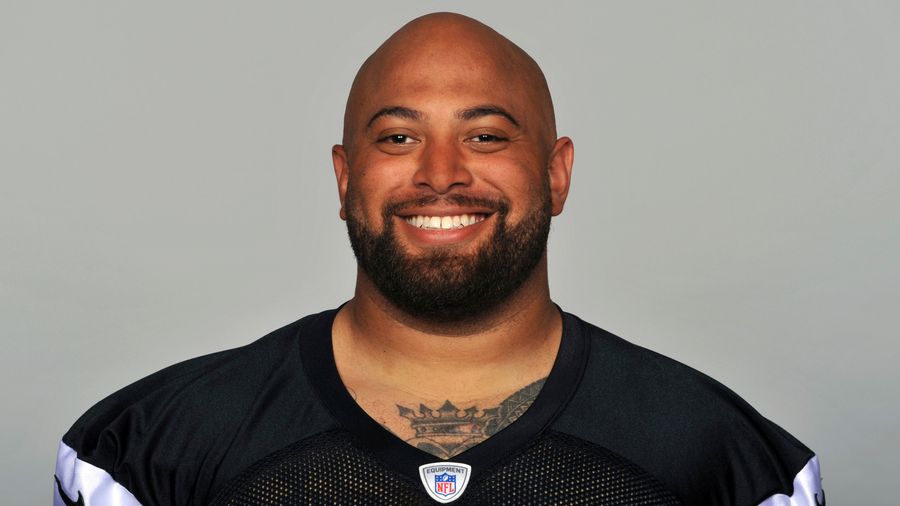 Chiefs Defensive Lineman Roy Miller Arrested And Charged With Domestic Battery