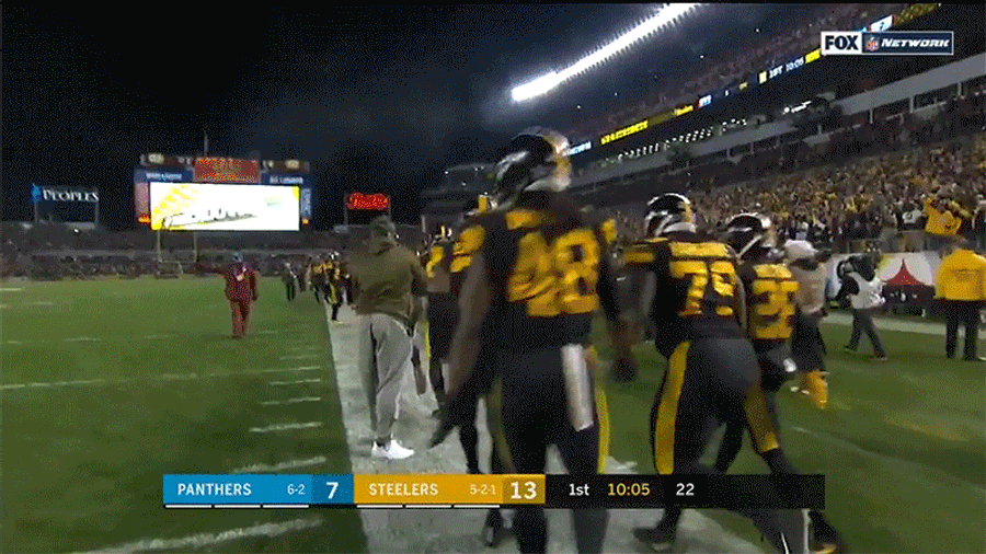 Even The Cameraman Swooned Over Vince Williams's Pick-Six