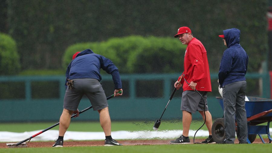 Philly&#39;s Grounds Crew Uses Flamethrowers To Dry Wet Field, HAS FLAMETHROWERS