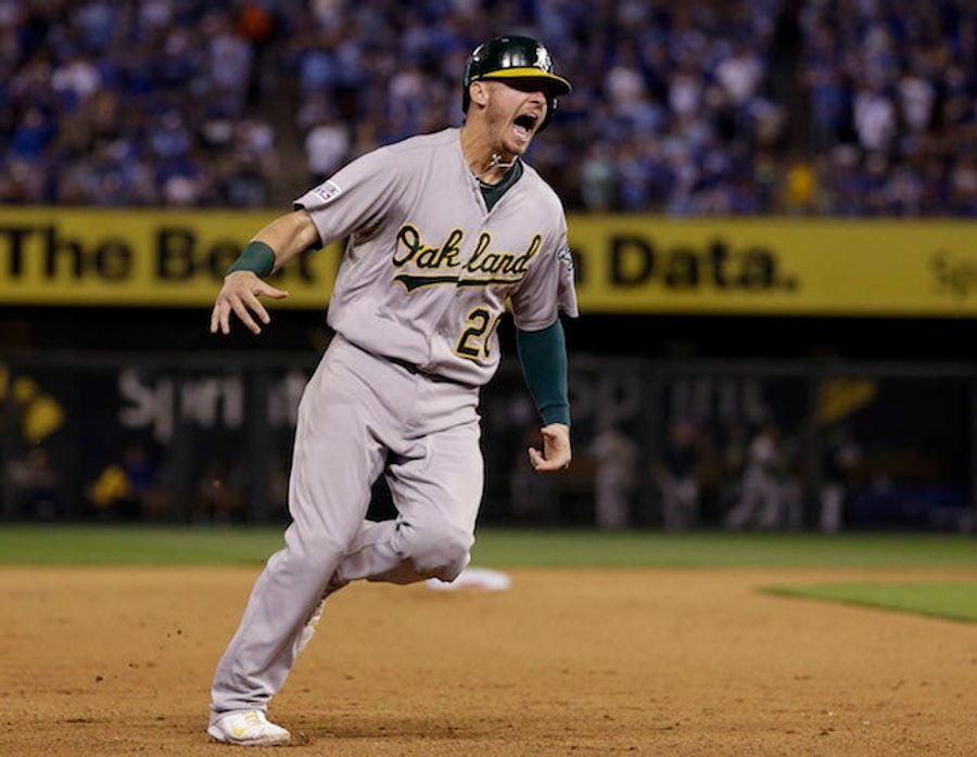 Report: Josh Donaldson, Billy Beane Had Heated Argument Over Days Off