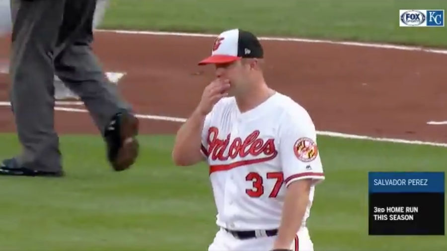 Royals Assault Defenseless Orioles Pitcher With Barrage Of First-Inning Dongs