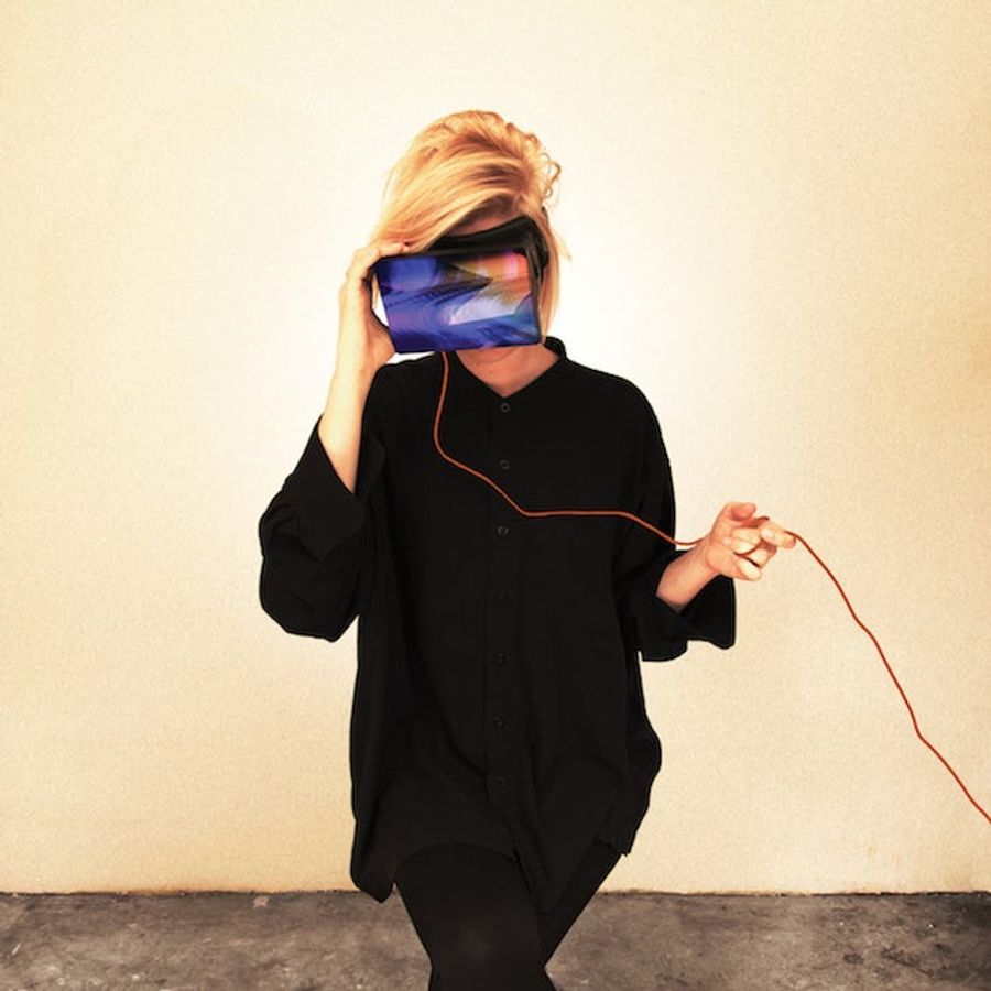 What EMA&#39;s &quot;Meta-Grunge&quot; Teaches Us About Fame, The NSA, And Courtney Love